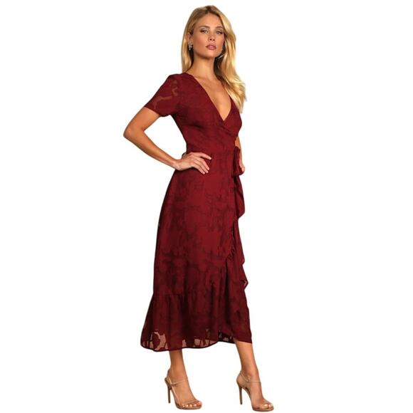 NWT Lulu's Blissfully Burgundy Jacquard Short Sleeve Wrap Midi Dress - Picture 2 of 6